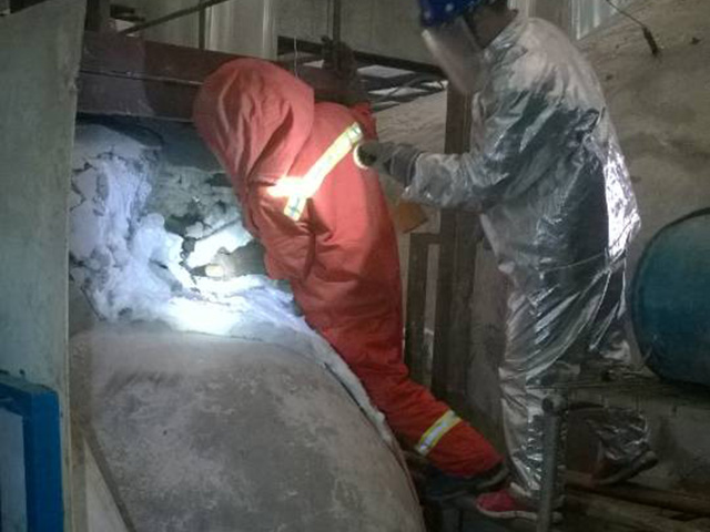 �ߜ�����������©���������C�������